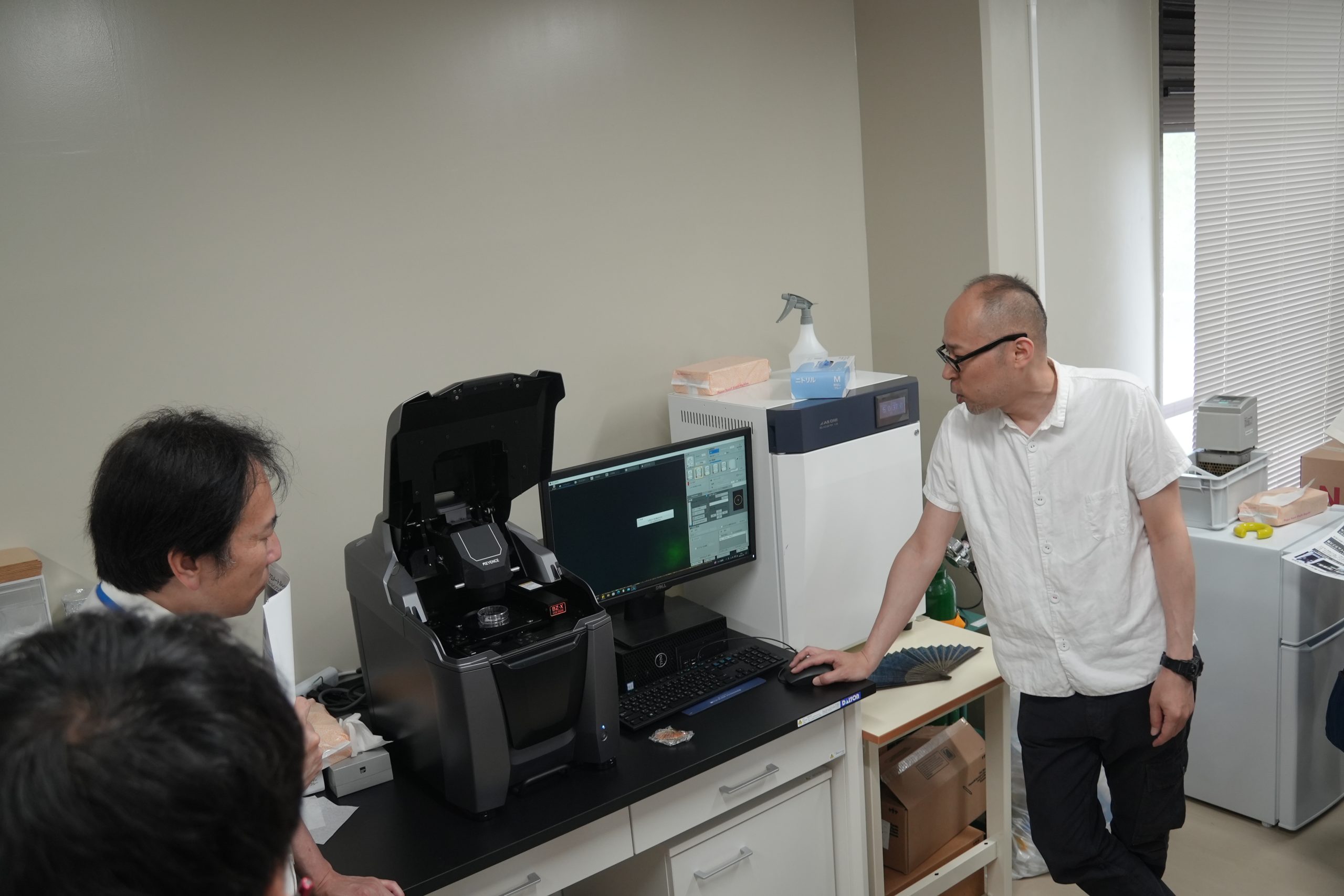 化学・材料系交流会での本学所有の研究機器の紹介